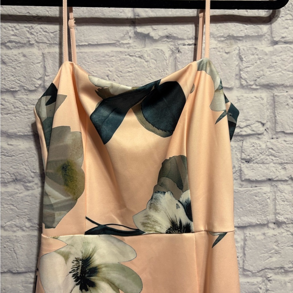 Spicy Sugar Floral Ruffle Hem Midi Dress in Peach Size 10 - Picture 3 of 11